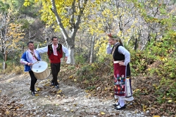 С тъпан в село Яврово_22
